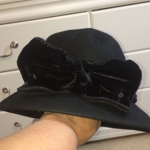 Hat - Picture 3 of 7